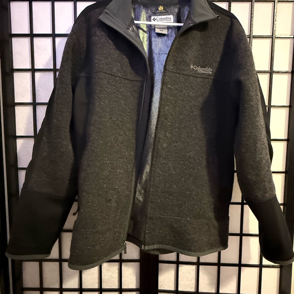 Columbia Titanium Jacket - Medium